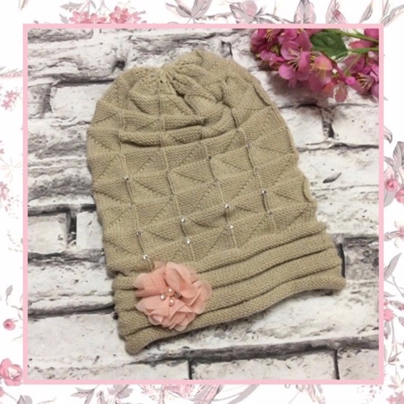 🎀 HAT BEANIE BLING HIPSTER BOHO FLOWER FLORAL CAP DIAMOND BOHEMIAN RHINESTONE - Picture 1 of 4